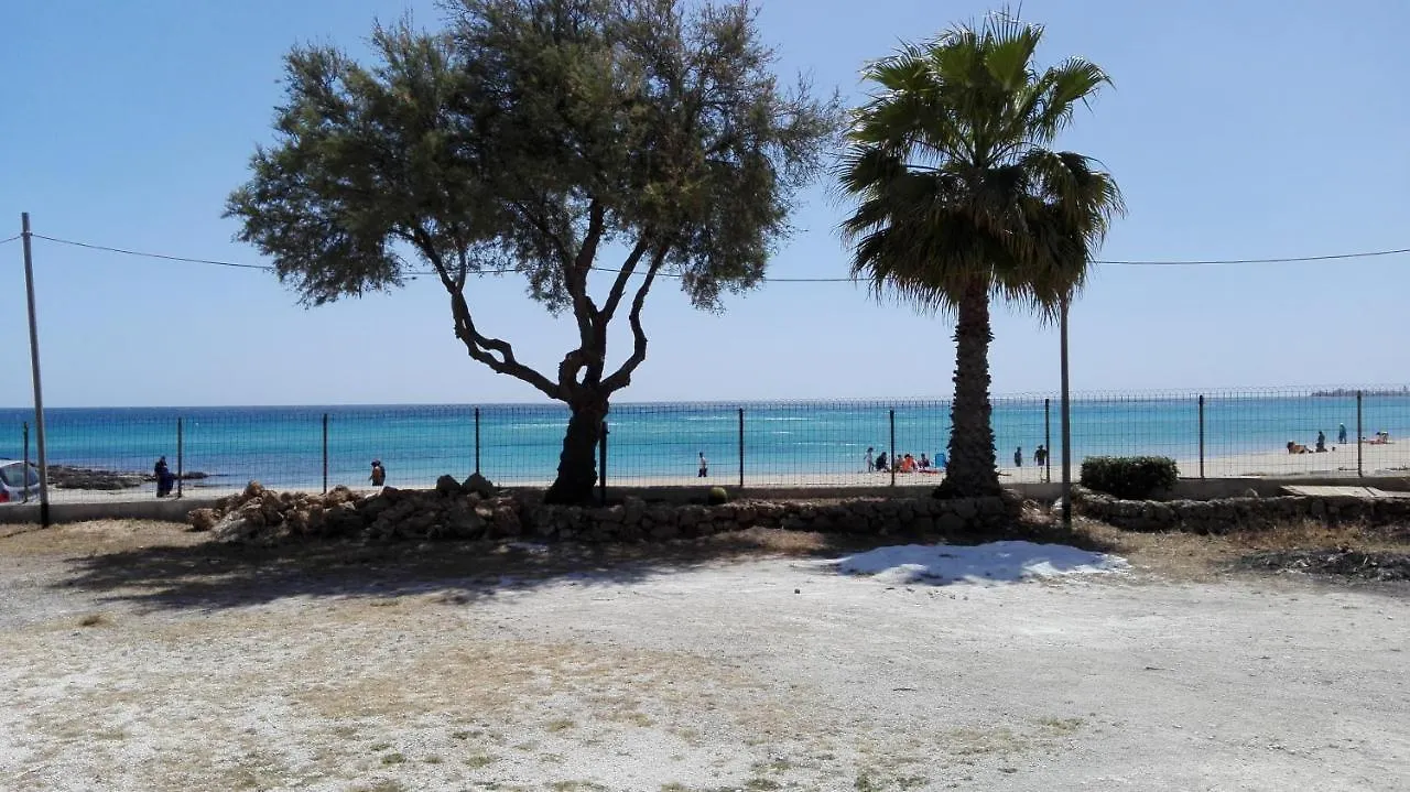 San Lorenzo A 4 Mt Dal Mare Colore Smeraldo A Due Passi Da Marzamemi Reitani
